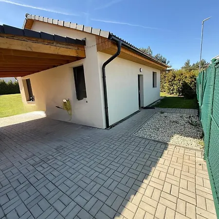 Tiny House, Renowned Location, 20 Minutes From Prague Ferienhaus Ritka