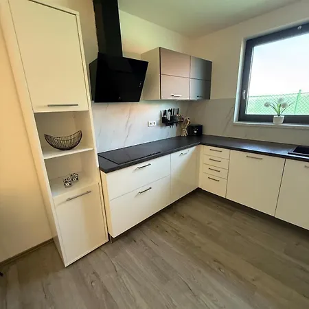 Tiny House, Renowned Location, 20 Minutes From Prague *